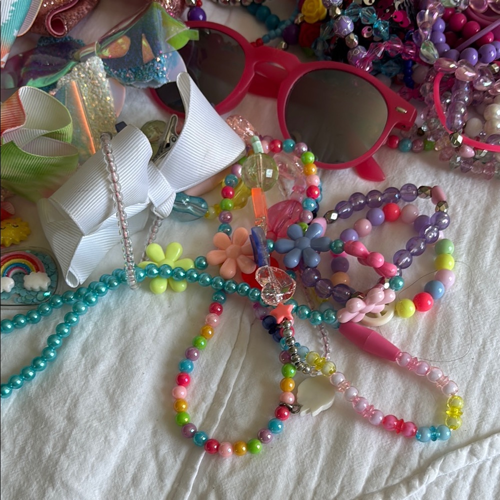 Girls Accessory Bundle - Picture 5 of 5